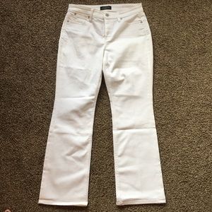 8P Bootcut White Jeans